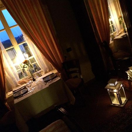 La Foresteria Del Castello - Wellness Hotel In Dimora Storica Castell'Alfero Ruang foto