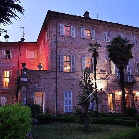 La Foresteria Del Castello - Wellness Hotel In Dimora Storica Castell'Alfero Bagian luar foto